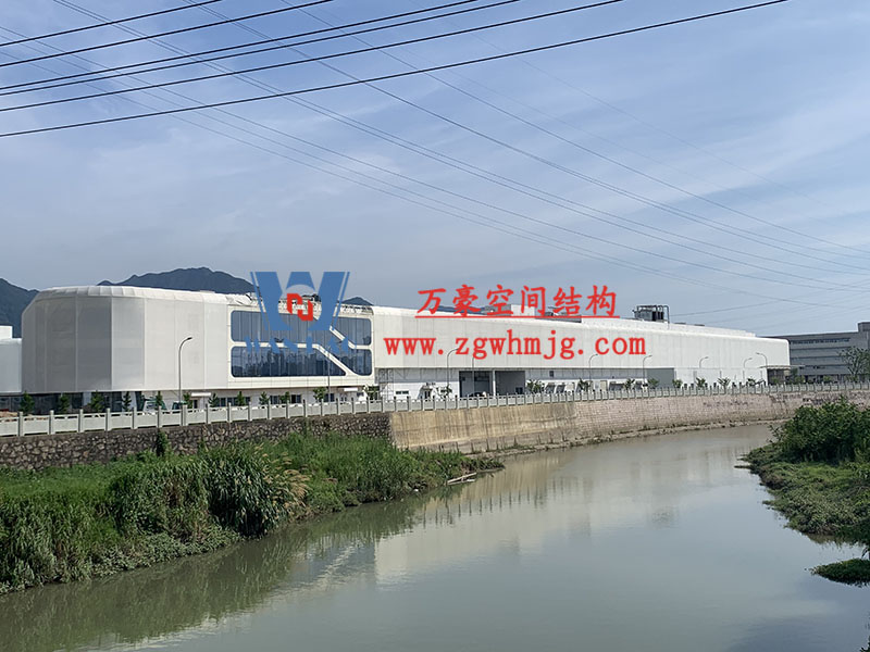 為什么體育場屋面都選用PTFE膜結(jié)構(gòu)？PTFE膜結(jié)構(gòu)體育場有什么特點優(yōu)勢？