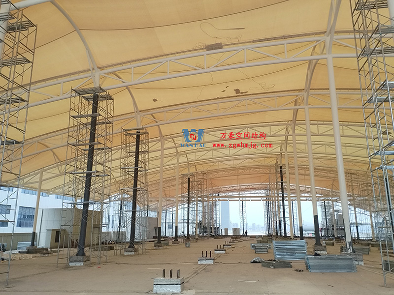 浙江真愛毯業(yè)科技有限公司廠房三屋面膜結(jié)構(gòu)工程完工大吉！