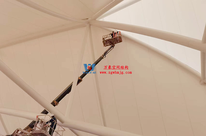 陜西定邊馬蓮灘沙漠公園鋼膜結(jié)構(gòu)工程“奮力快跑”，工程“進(jìn)度條”刷新了!