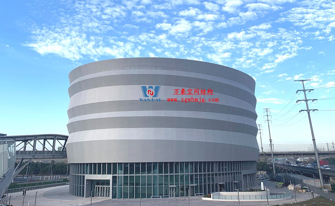 有骨骼、有皮膚的PTFE膜結(jié)構(gòu)建筑