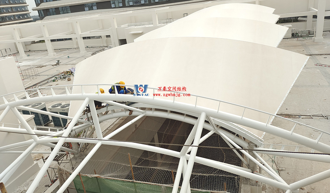 工程進度全速推進，PTFE膜材張拉在即！