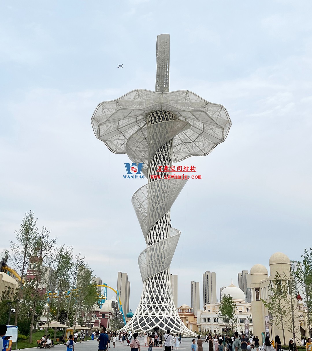 ETFE膜結(jié)構(gòu)地標(biāo)塔—以愛(ài)之名，點(diǎn)亮絲路歡樂(lè)世界