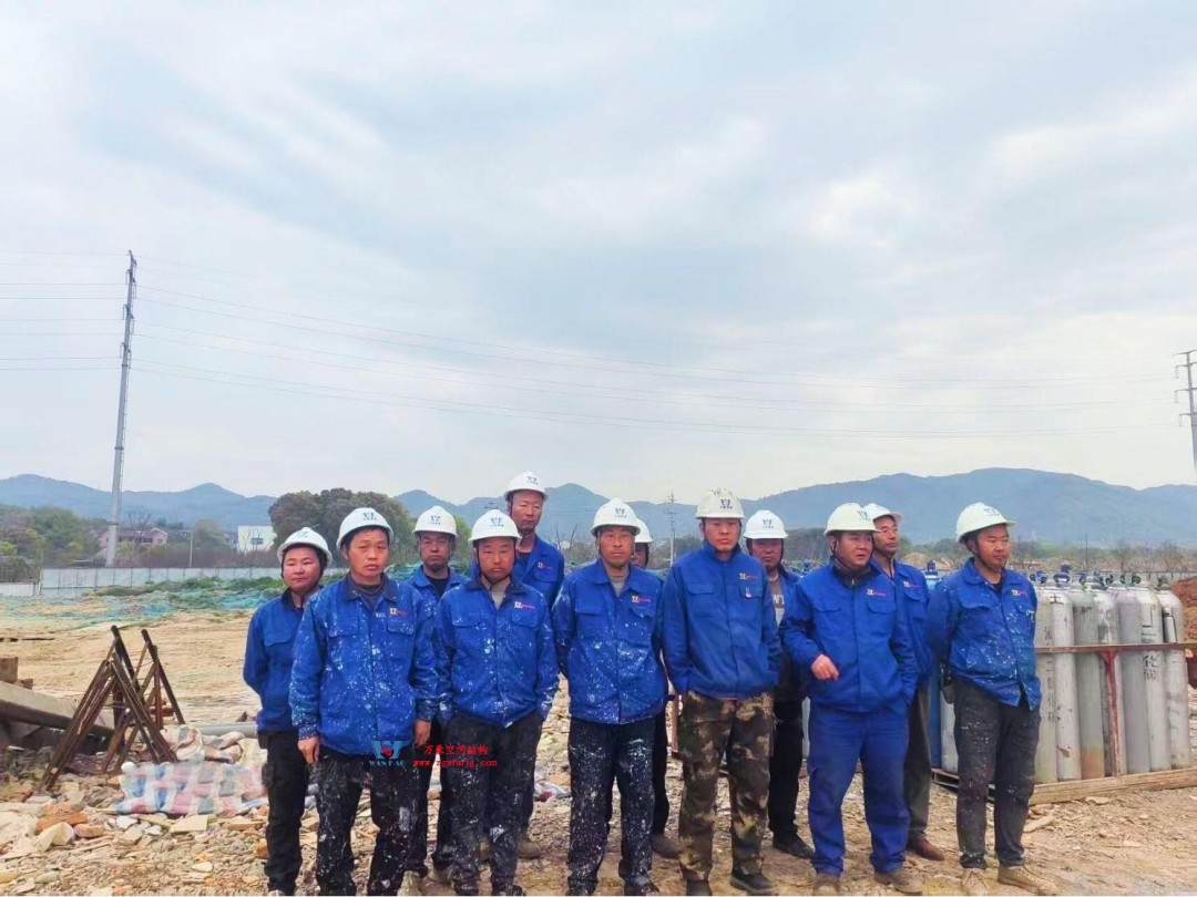 馭風(fēng)逐沙，織就賽道美學(xué)——比亞迪紹興嵊州賽車場干拔沙坡觀景平臺鋼膜結(jié)構(gòu)