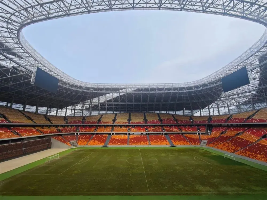 萬(wàn)豪集團(tuán)匠心助力，6月齊聚重慶龍興足球場(chǎng)為國(guó)足吶喊助威！