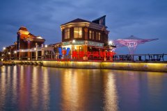 什么是景觀膜結(jié)構(gòu)工程？景觀張拉膜結(jié)構(gòu)特點(diǎn)和適用領(lǐng)域有哪些？