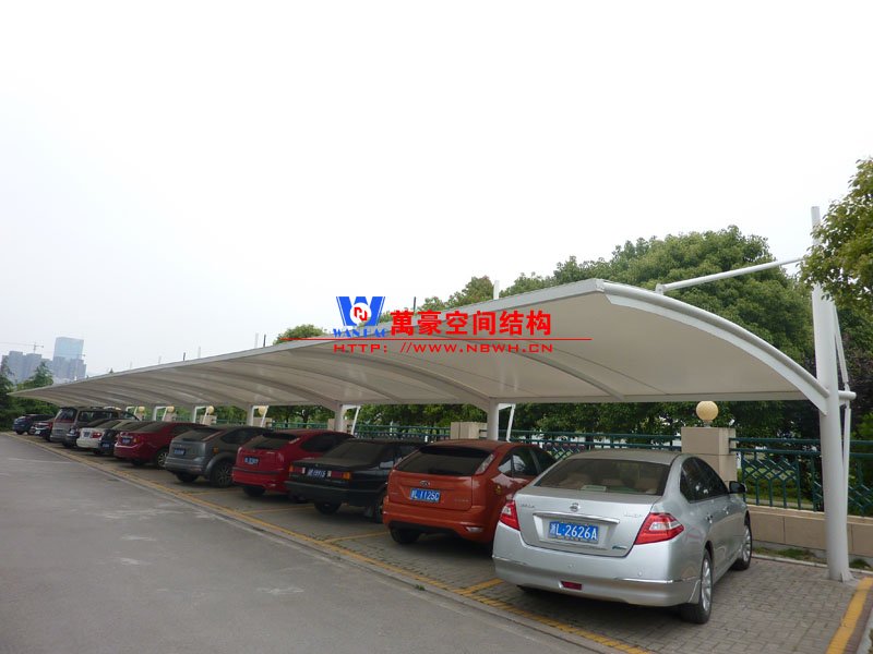 汽車(chē)車(chē)棚