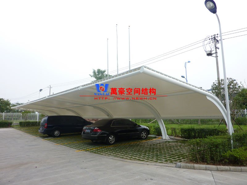 膜結(jié)構(gòu)汽車(chē)車(chē)棚