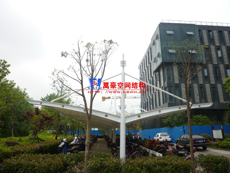 T字型膜結(jié)構(gòu)車(chē)棚