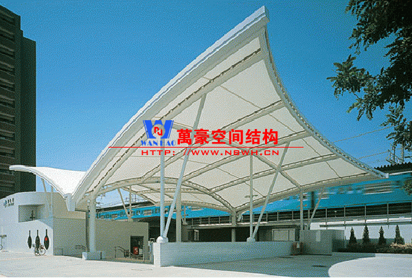 膜結(jié)構(gòu)遮陽(yáng)棚