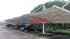 膜結(jié)構(gòu)的車棚有什么特點？為什么膜結(jié)構(gòu)的車棚如此受歡迎？